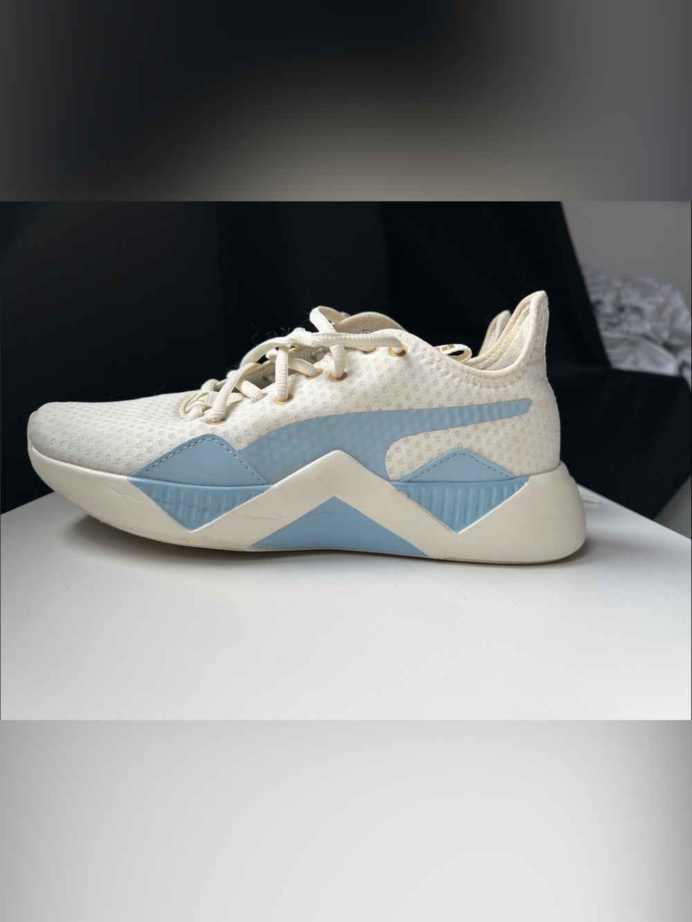 Puma Women Incite Cream/Light Blue Athletic Lace-Up Sneakers